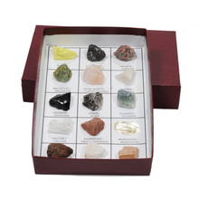 Load image into Gallery viewer, 2015 - ROCKS &amp; MINERALS OF THE U.S. COLLECTION - 15 SPEC.
